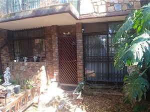 3 Bed Townhouse in Val de Grace