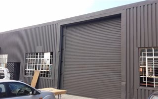 350 m² Industrial space in Turffontein