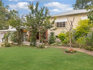 4 Bed House in Thornhill Estate