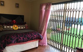 1 Bedroom Flat in Sophiatown