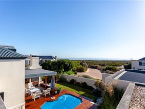 4 Bedroom House in Atlantic Beach Golf Estate