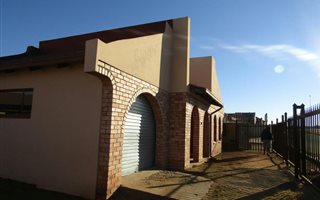 3 Bedroom House in Blomanda