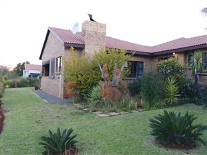 3 Bed House in Buffelspoort