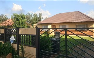 3 Bedroom House in Stilfontein