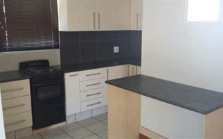 Studio apartment in Bellville Central