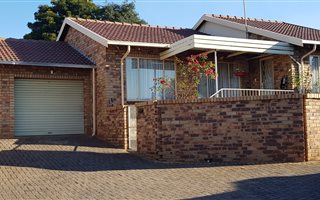 3 Bedroom Townhouse in Wilro Park