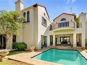 4 Bed House in Dainfern Golf Estate