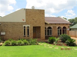 3 Bed House in Doringkruin