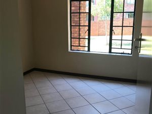 2 Bed Townhouse in Mooikloof Ridge
