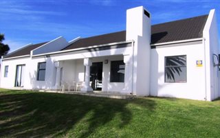 3 Bedroom House in Shelley Point