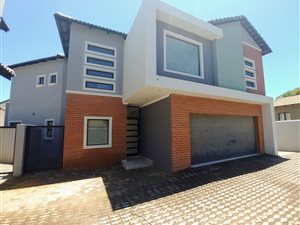4 Bed House in Lynnwood