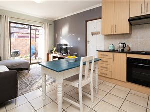 2 Bed Townhouse in South End