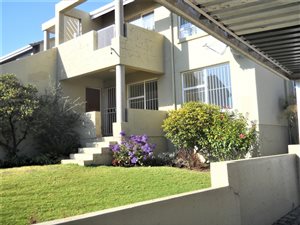 2 Bed Townhouse in Marais Steyn Park