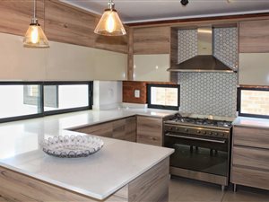 3 Bed Cluster in North Riding