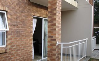 1 Bedroom Apartment in Brentwood