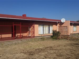 2.1 ha Farm in Theoville