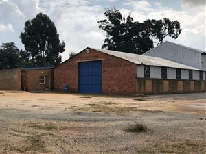 2820 m² Industrial space in Factoria