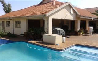 4 Bedroom House in Oberholzer