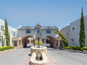 3 Bed Townhouse in Stellenbosch Agricultural
