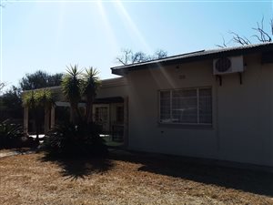 3 Bed House in Rooiberg