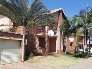 2 Bed Townhouse in Magalieskruin
