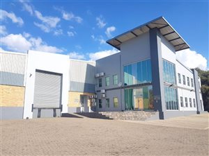2000 m² Industrial space in Longmeadow