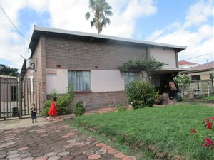 3 Bed House in Hillside