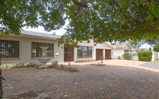 4 Bedroom House in Monte Vista