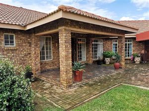 5 Bed House in Winterton