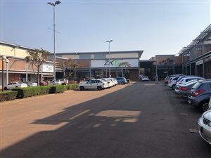 403 m² Industrial space in Eco Park
