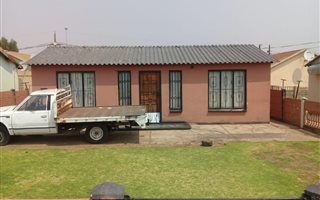 2 Bedroom House in Sebokeng Zone 17