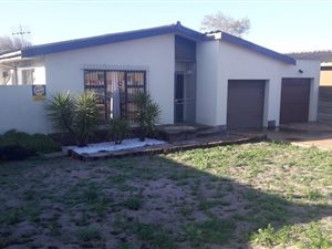 4 Bed House in Kuilsriver