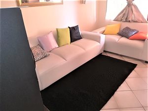 2 Bedroom Apartment in Randfontein Central