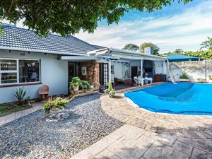 3 Bed House in Meadowridge