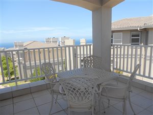 2 Bed Apartment in Pinnacle Point Golf Estate