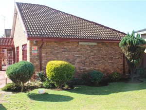 4 Bedroom House in Selection Park