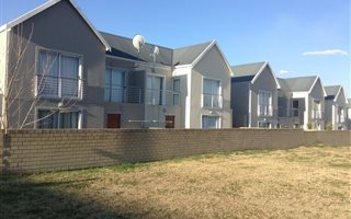 2 Bedroom House in Vanderbijlpark SE4
