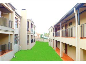 2 Bed Apartment in Ferndale