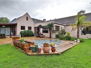 3 Bed House in Klein Nederburg