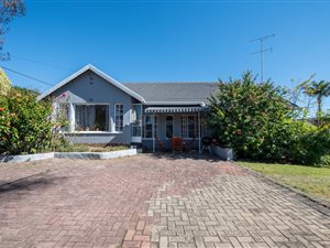 3 Bed House in Bordeaux