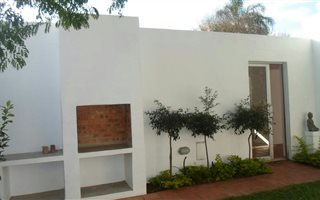 1 Bedroom Apartment in Waterkloof