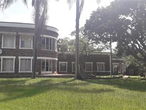15 ha Farm in Hayfields