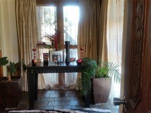 6 Bed House in Delville