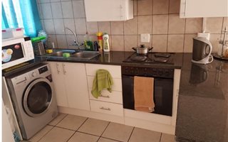 2 Bedroom Townhouse in Comet