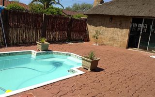 3 Bedroom House in Dennesig