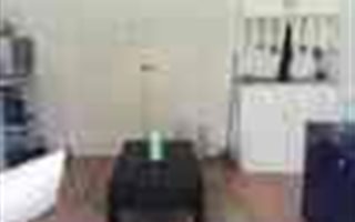1 Bedroom Garden Cottage in Glenwood
