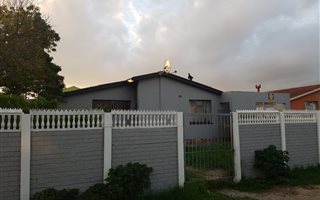 4 Bedroom House in New Woodlands