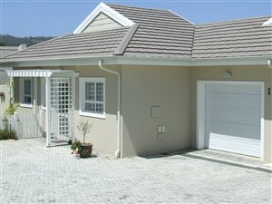 1 Bed Apartment in Hunters Estate