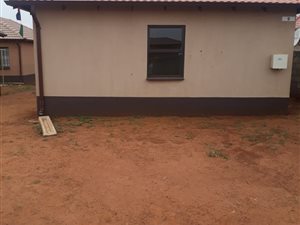 2 Bedroom House in Windmill Park