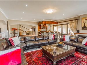 5 Bed House in Ebotse Estate